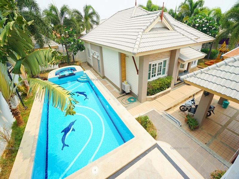 บ้าน ทิพวรรณ พูล วิลล่า Baan Tippawan Pool Villa
